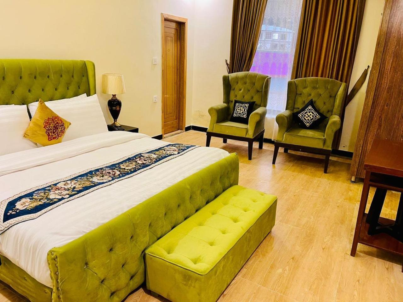 The Corporate Lodges Hotel Saidu Sharif Esterno foto